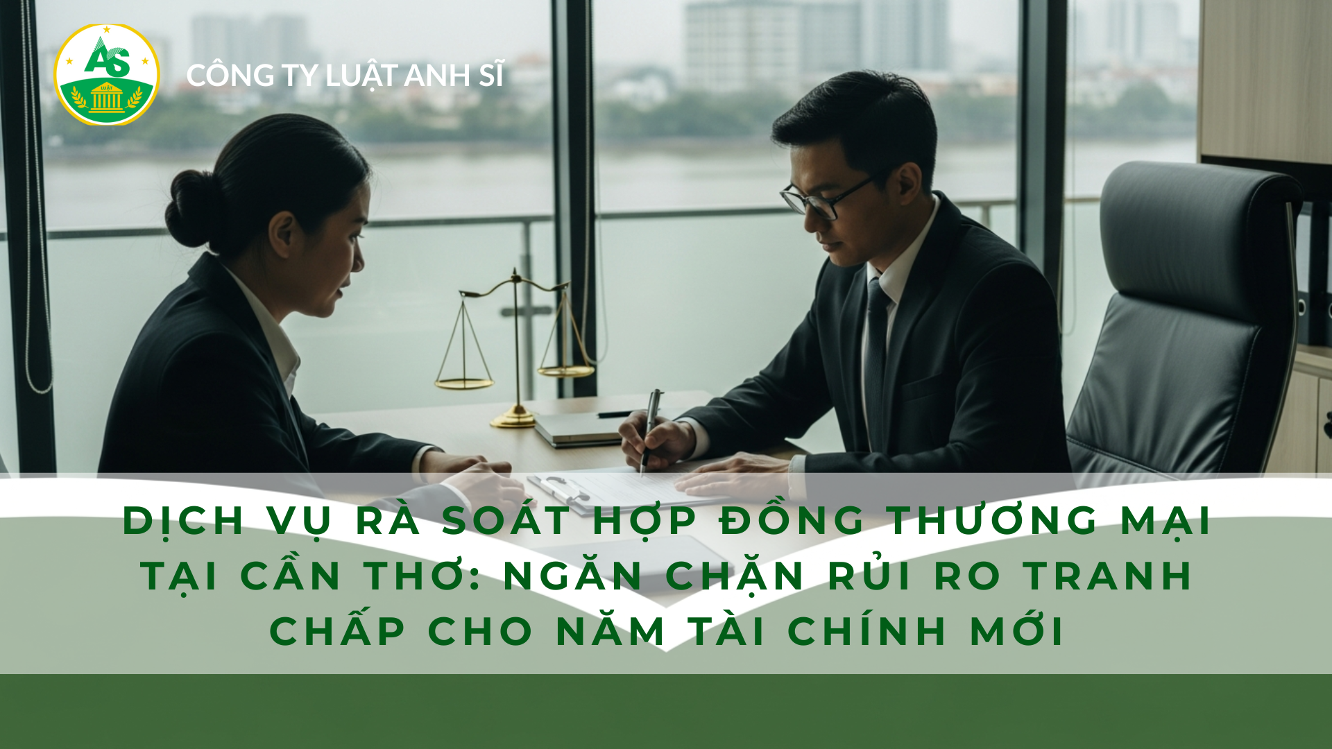 Luật sư hợp đồng tại Cần Thơ đang thực hiện tư vấn kiểm soát hợp đồng thương mại cho doanh nghiệp.