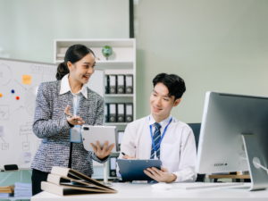 Đội ngũ luật sư của Luật Anh Sĩ đang họp bàn chiến lược pháp lý cho doanh nghiệp SME tại Cần Thơ.