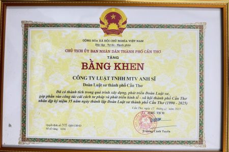 Công ty Luật Anh Sĩ vinh dự nhận Bằng khen của Chủ tịch UBND TP. Cần Thơ nhân dịp kỷ niệm 35 năm Đoàn Luật sư Cần Thơ.